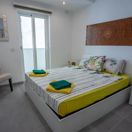 Modern Comfort In Location Sliema
