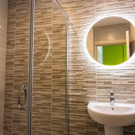 Modern Comfort In Location Appartamento *